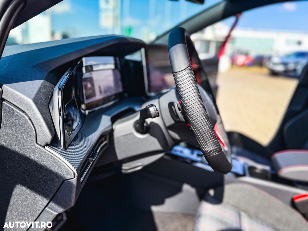Volkswagen Golf GTI - 14