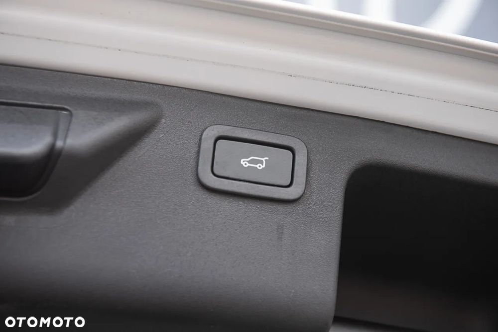 Land Rover Discovery Sport - 31