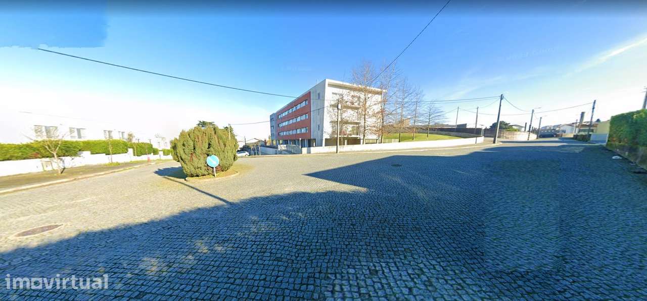 Terreno Próx. ao Hospital S. João (a 6 min.) - Grande imagem: 3/6