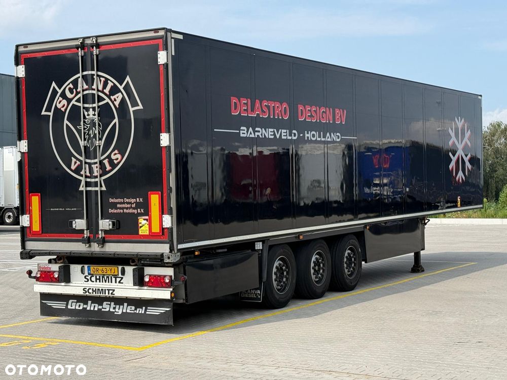 Schmitz Cargobull Czarny metalik ! - 4
