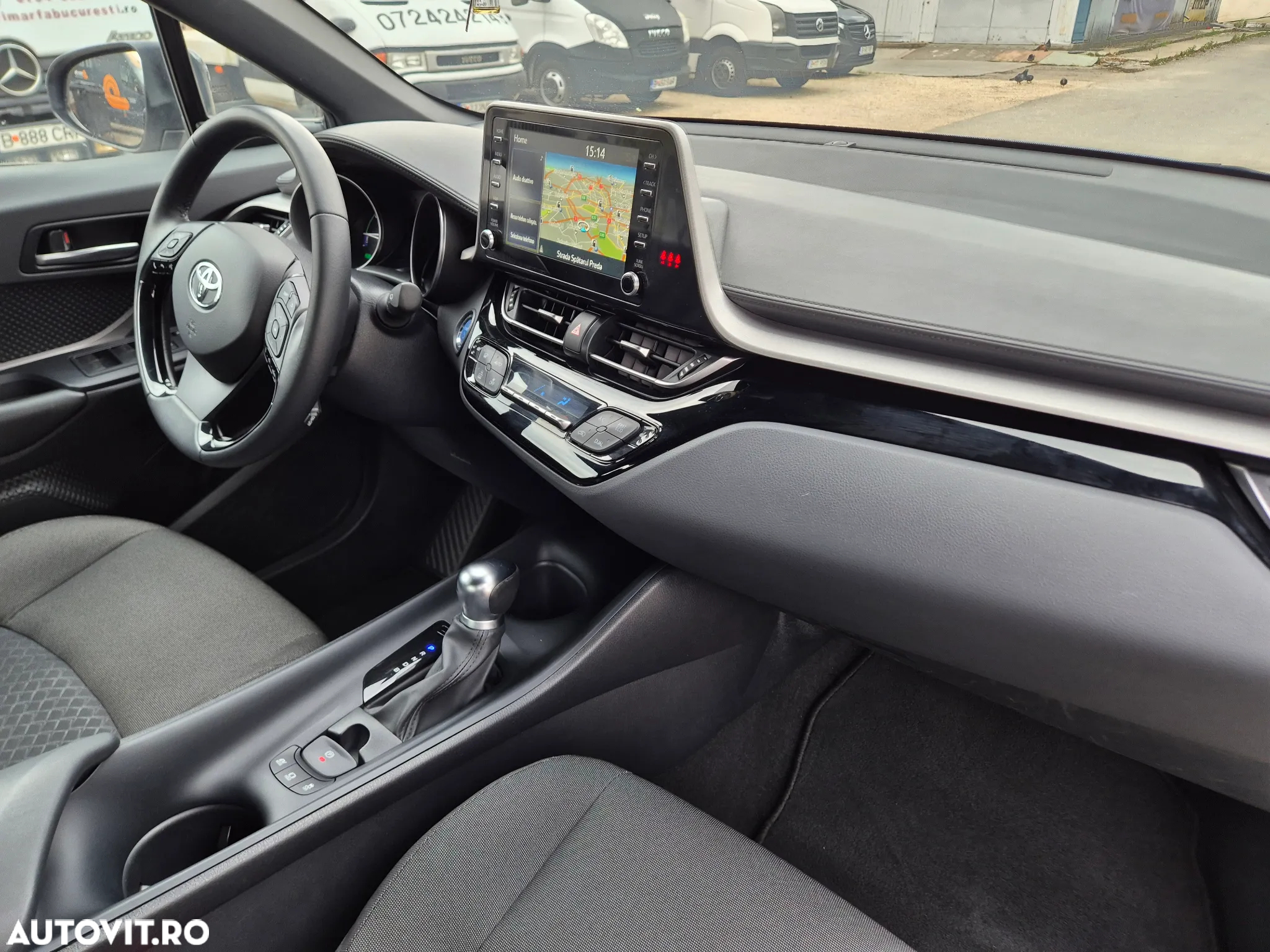 Toyota C-HR 1.8 Hybrid Business Edition - 29