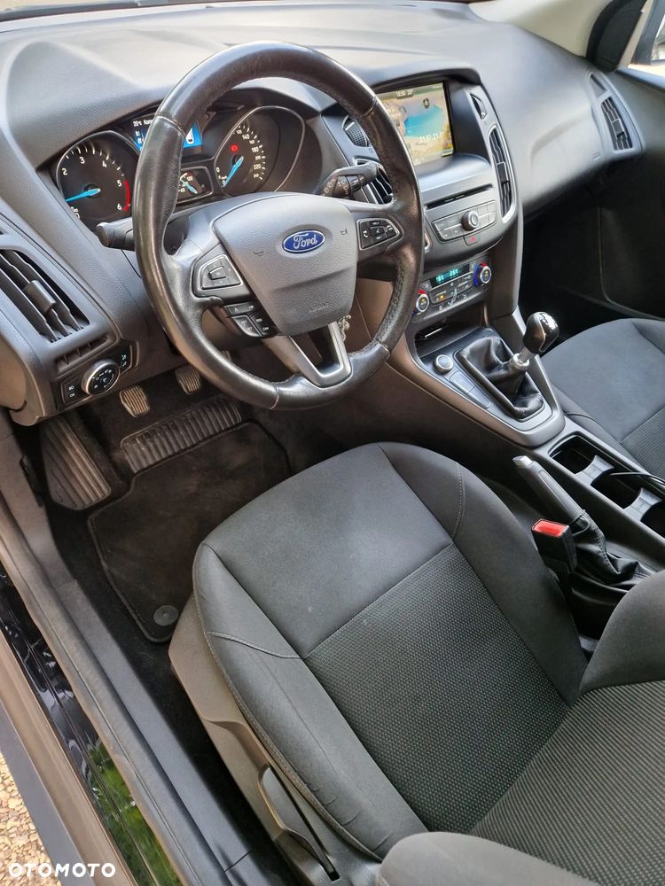 Ford Focus 1.5 TDCi SYNC Edition - 10