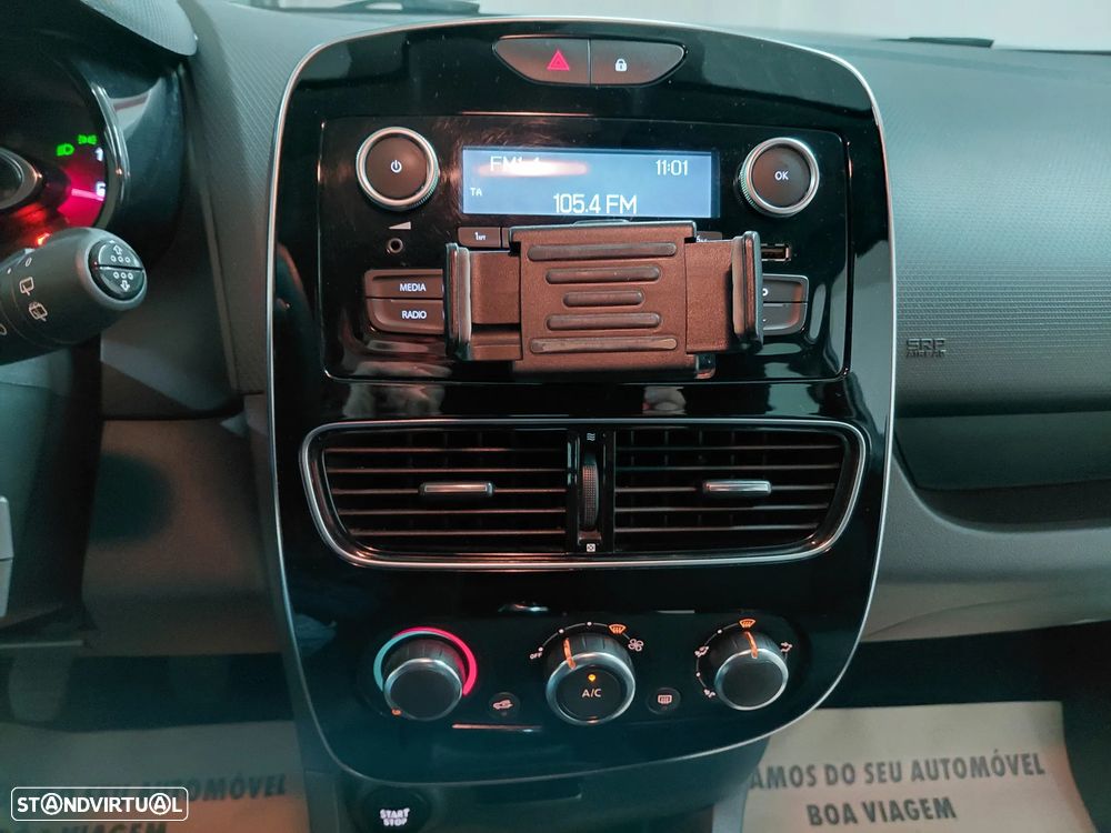 Renault Clio 1.5 DCi Van Iva Dedutível - 17