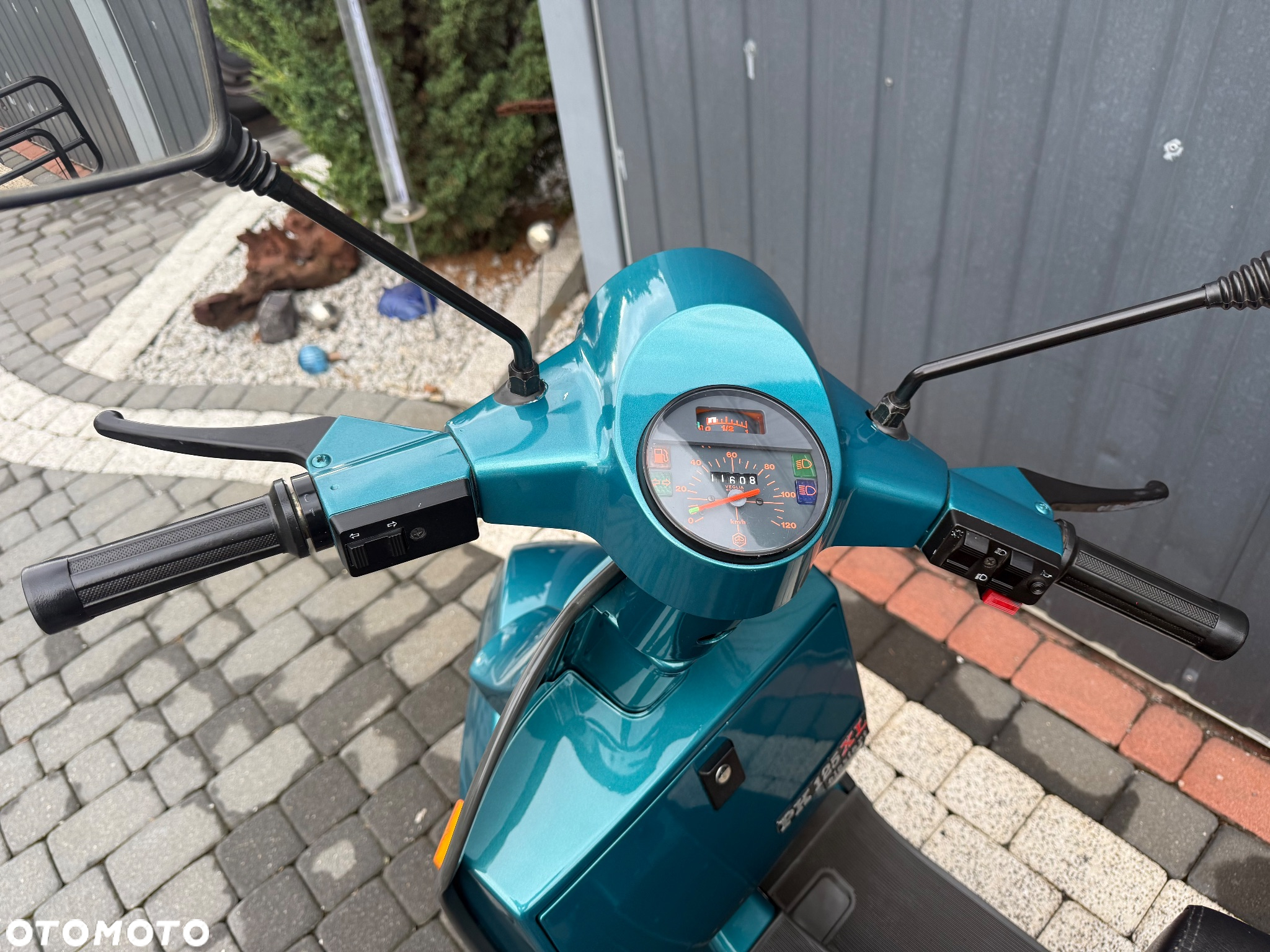 Piaggio Vespa - 8