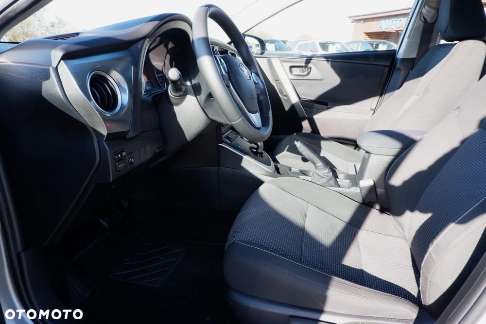 Toyota Auris 1.8 HSD Luna - 25