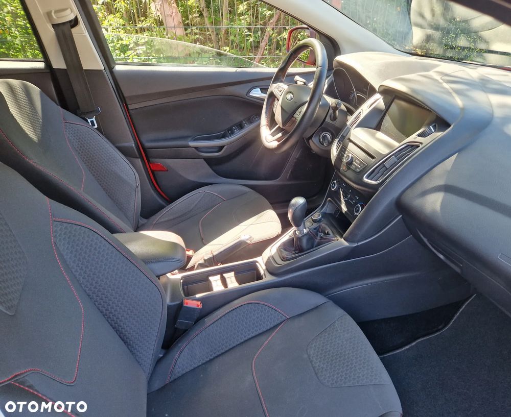 Ford Focus 1.5 EcoBoost STart-Stopp-System ST-LINE - 16