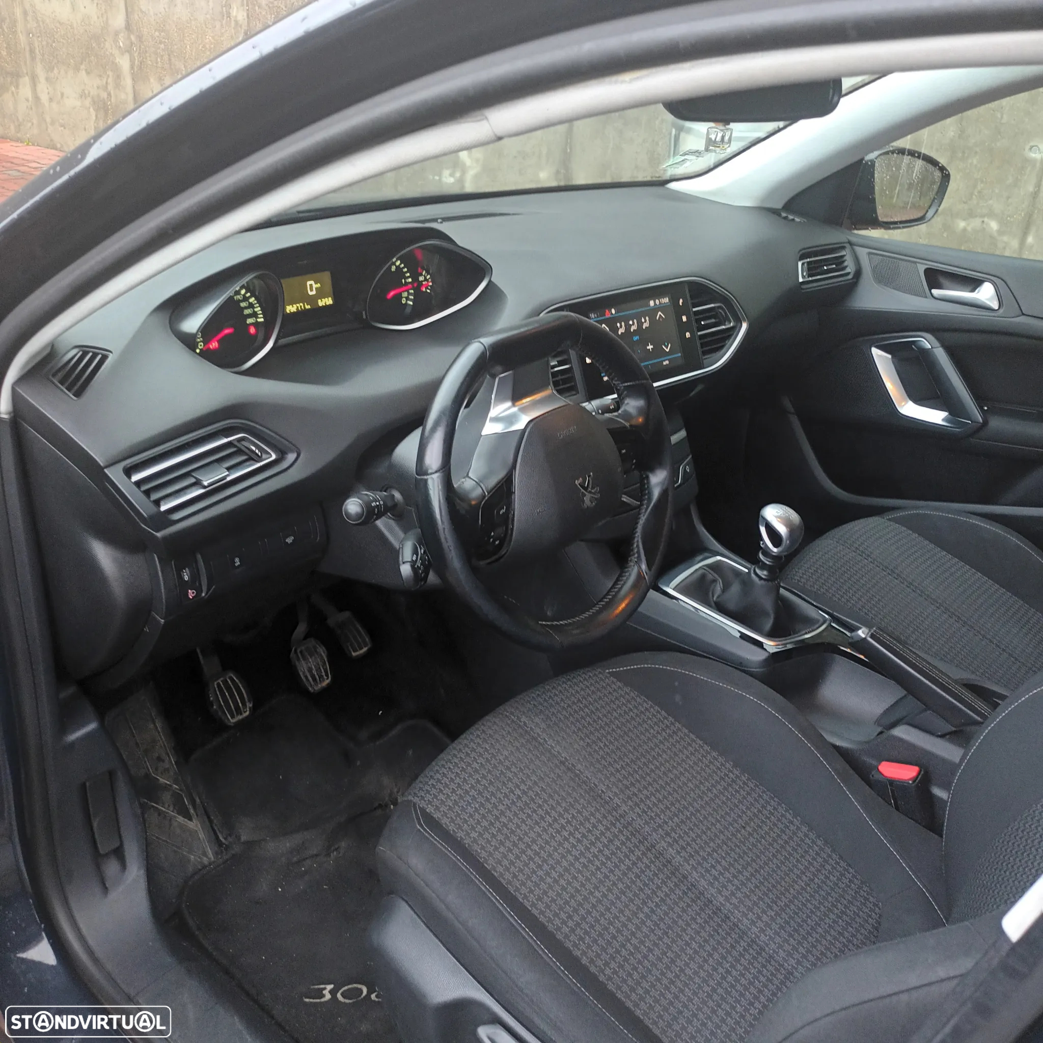 Peugeot 308 1.5 BlueHDi Style J17 EAT8 - 12
