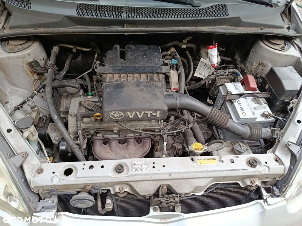 Toyota Yaris 1.0 Sol - 17