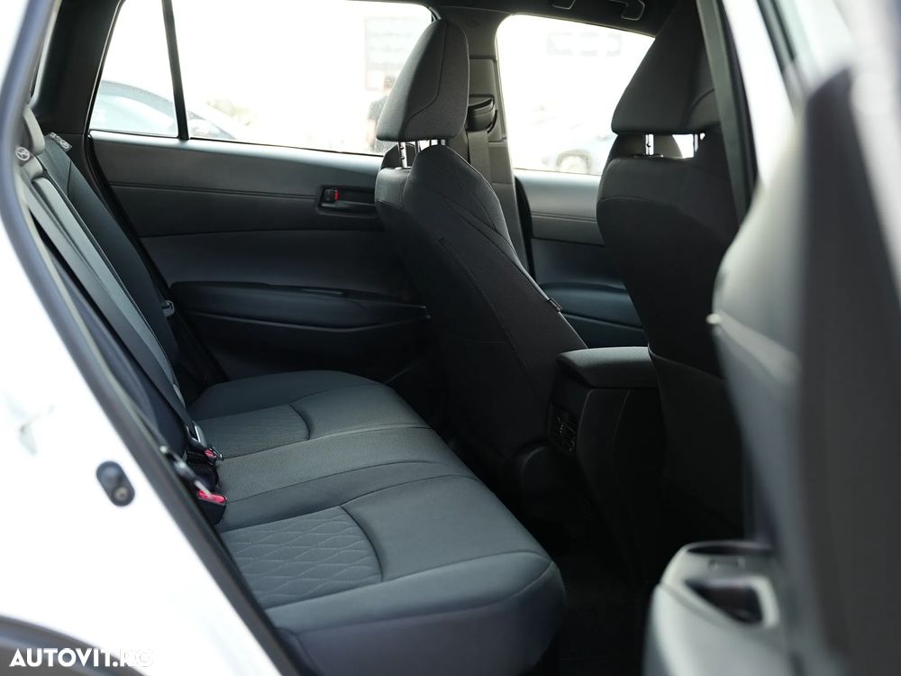 Toyota Corolla Cross - 14