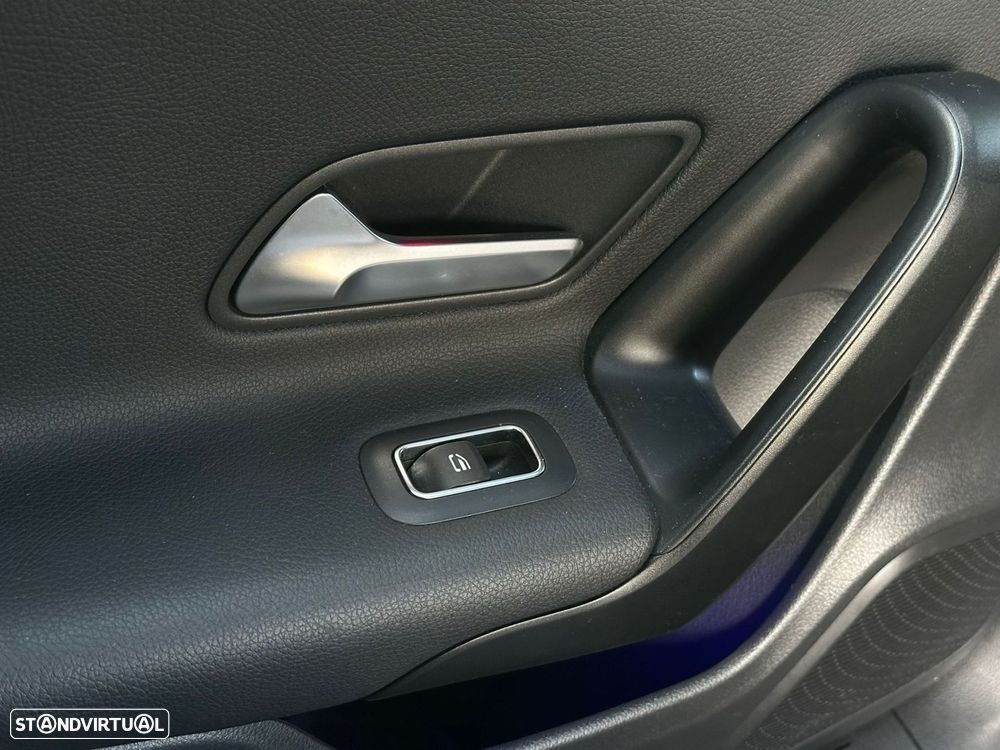 Mercedes-Benz A 180 Advanced Progressive - 11