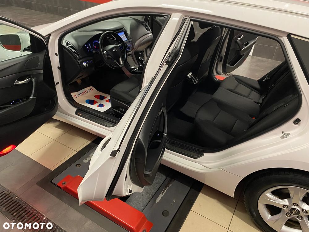 Hyundai i40 Kombi 1.7 CRDi Style - 23