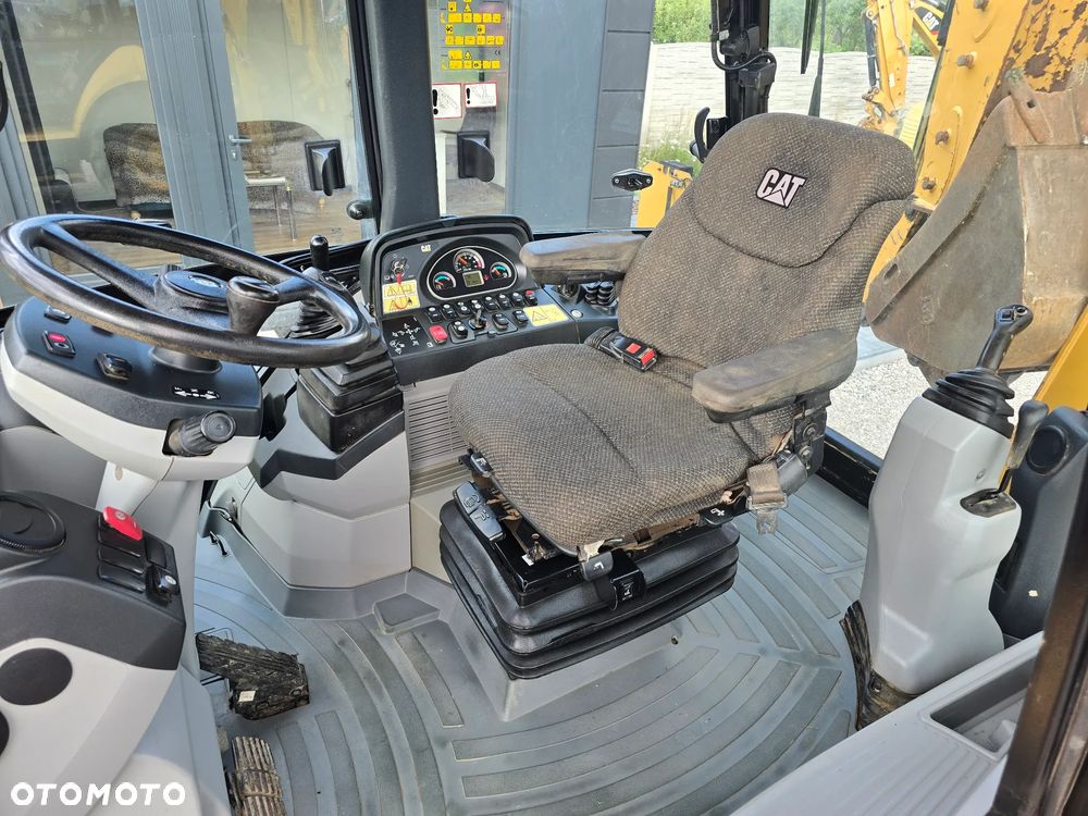 Caterpillar - 3