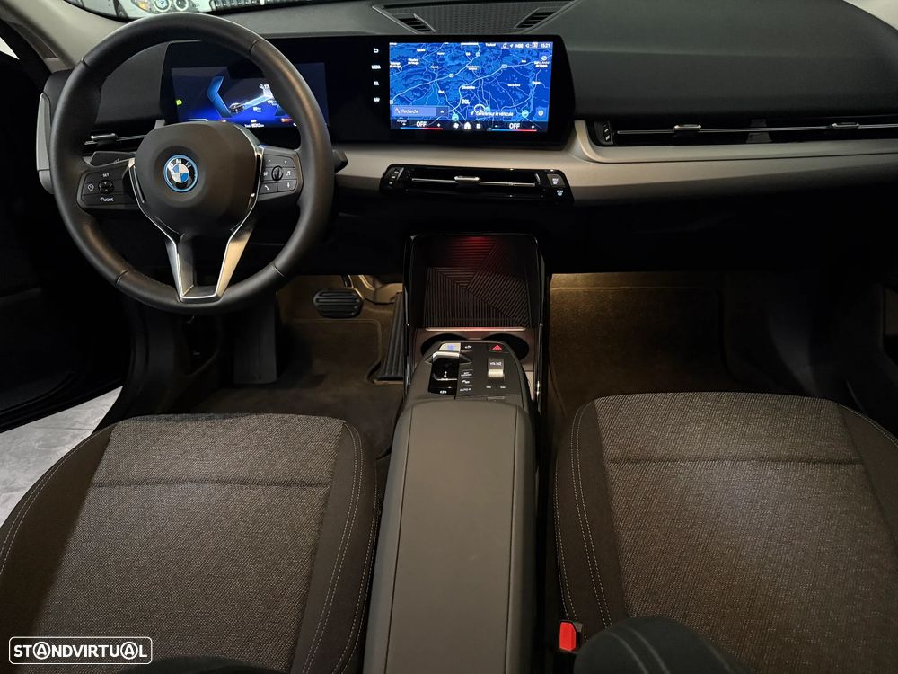 BMW iX2 - 18
