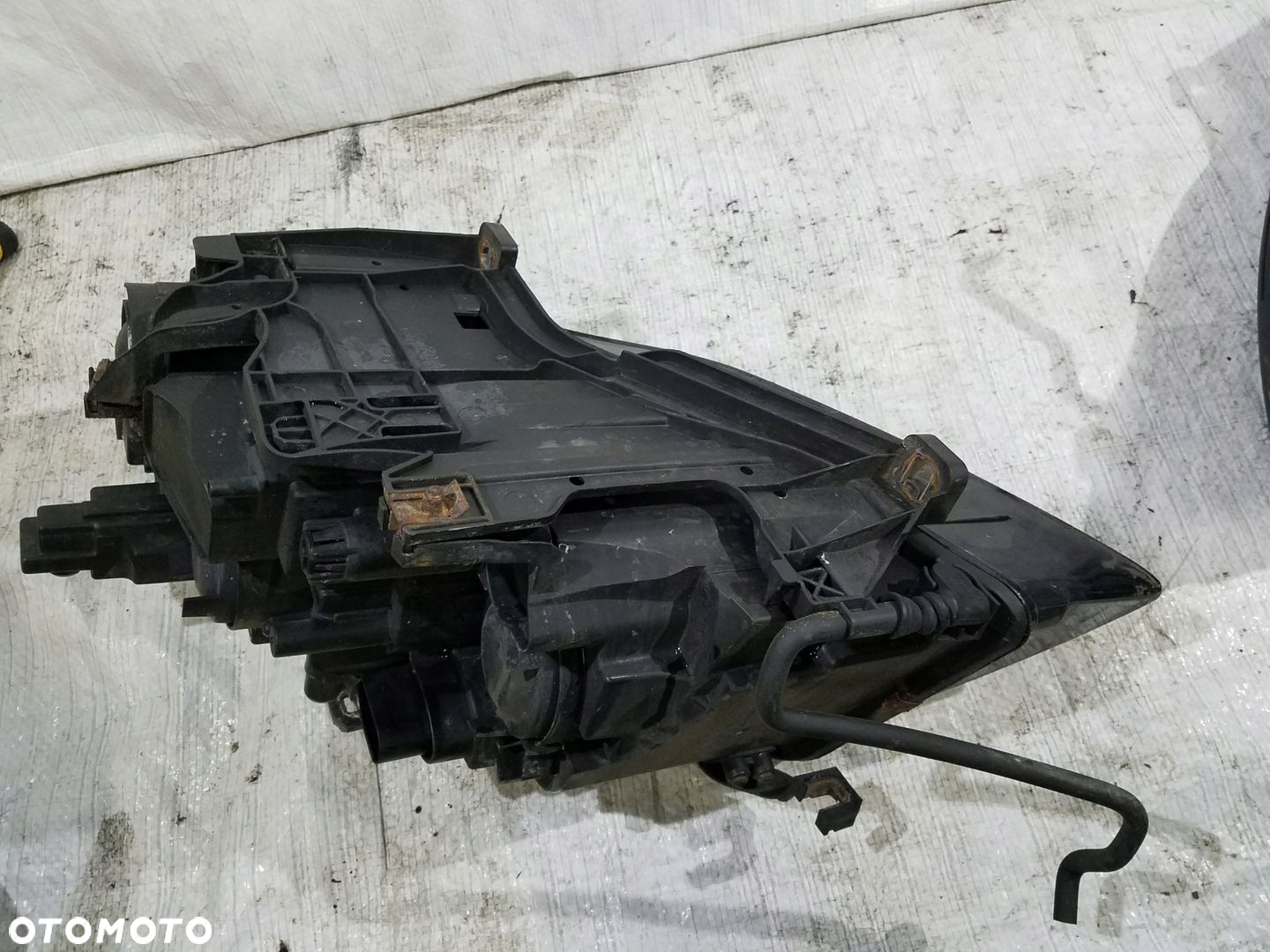 LAMPA PRZÓD LEWA AUDI A4 B8 - 4
