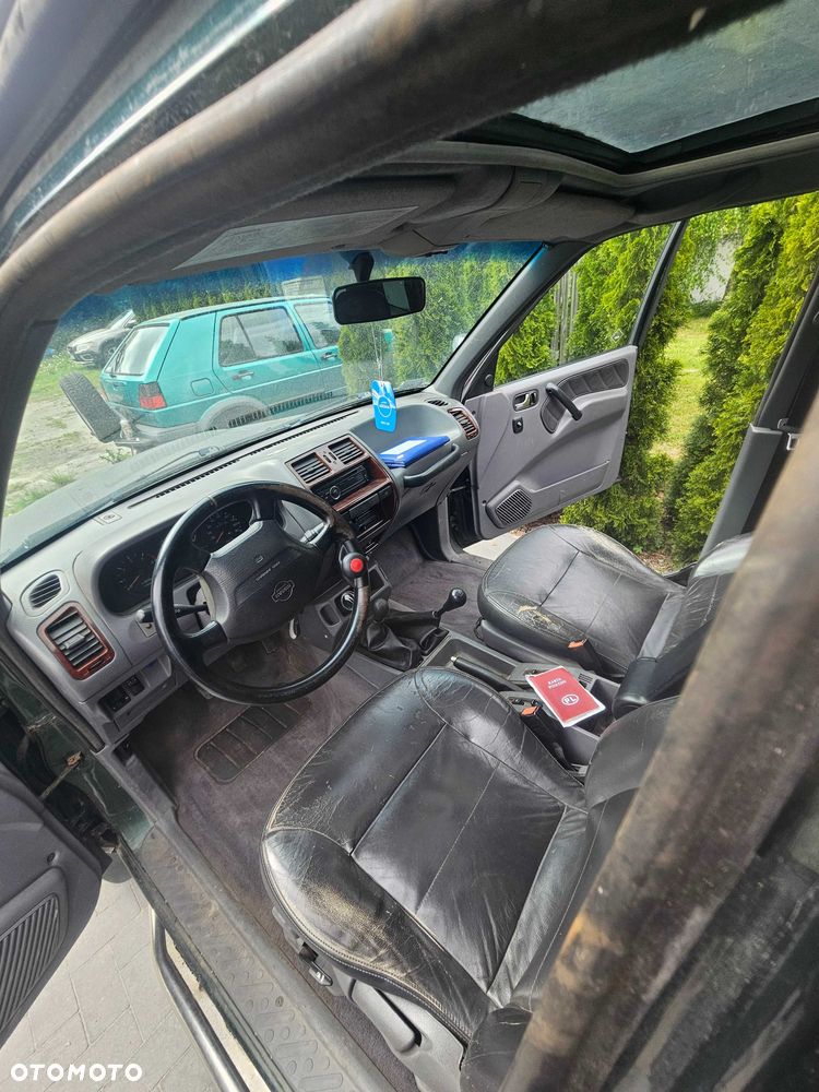 Nissan Terrano - 7