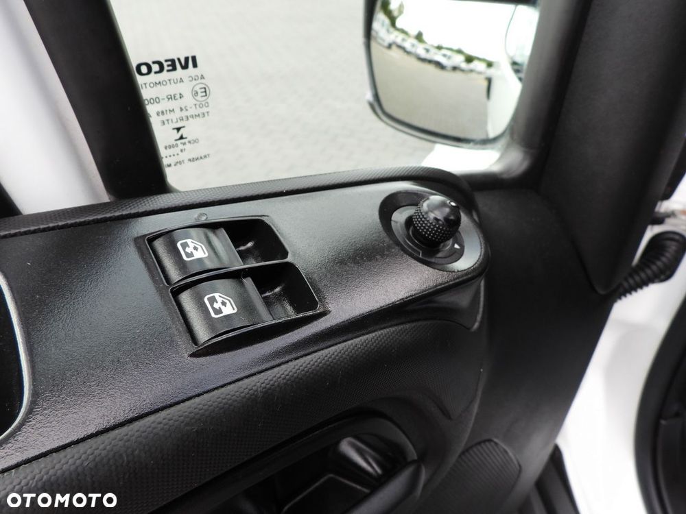 Iveco DAILY 35C16 WYWROTKA PODWÓJNA KABINA DOKA 6 MIEJSC TEMPOMAT BLIŹNIACZE KOŁA KLIMATYZACJA  160KM - 30