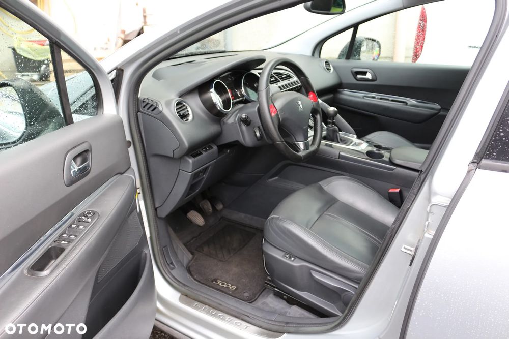 Peugeot 3008 HDi FAP 150 Premium - 13