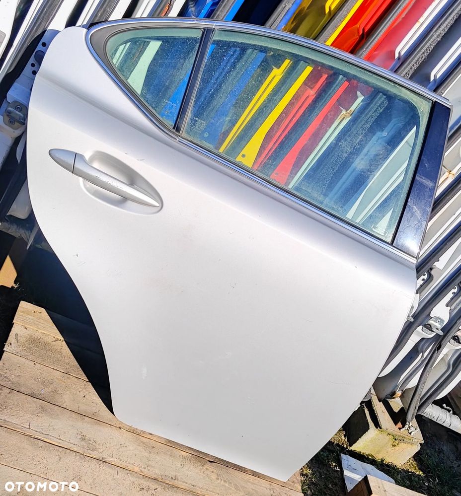 Kompletne Drzwi Tył Tylne PRAWE Lexus IS220 IS250 IS350 - 2