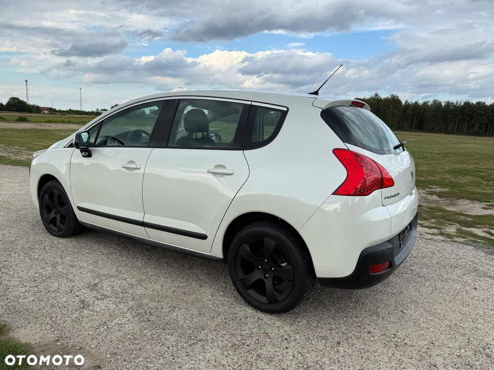 Peugeot 3008 HDi 150 Allure - 4