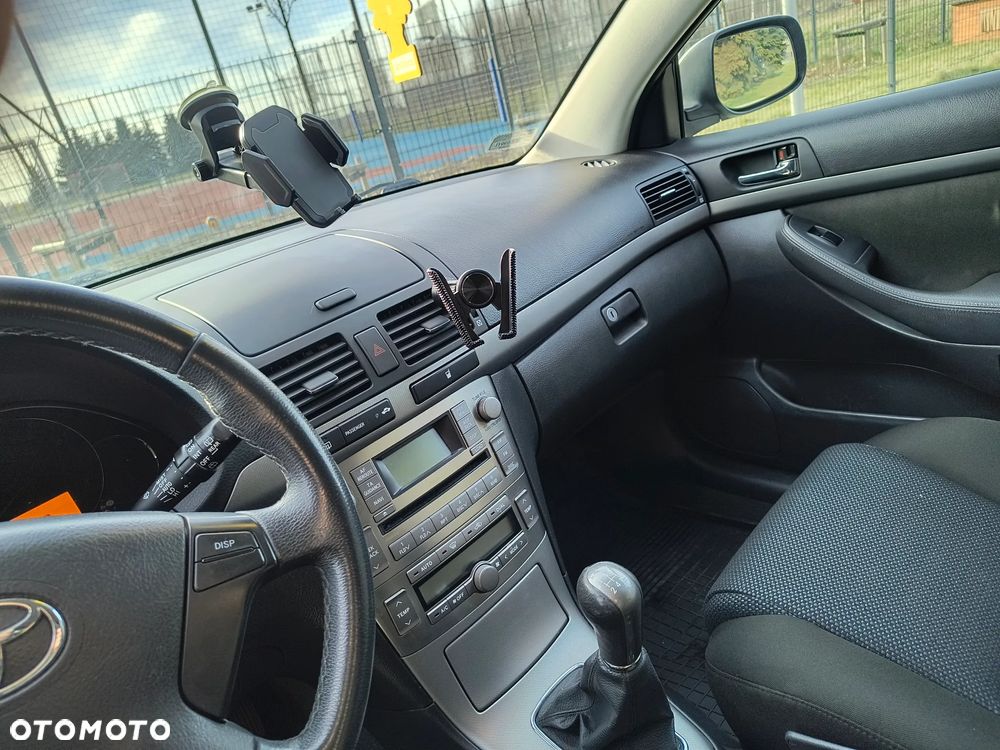 Toyota Avensis 1.8 VVT-i Sol - 8