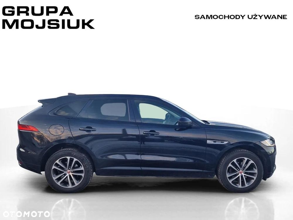 Jaguar F-Pace - 8