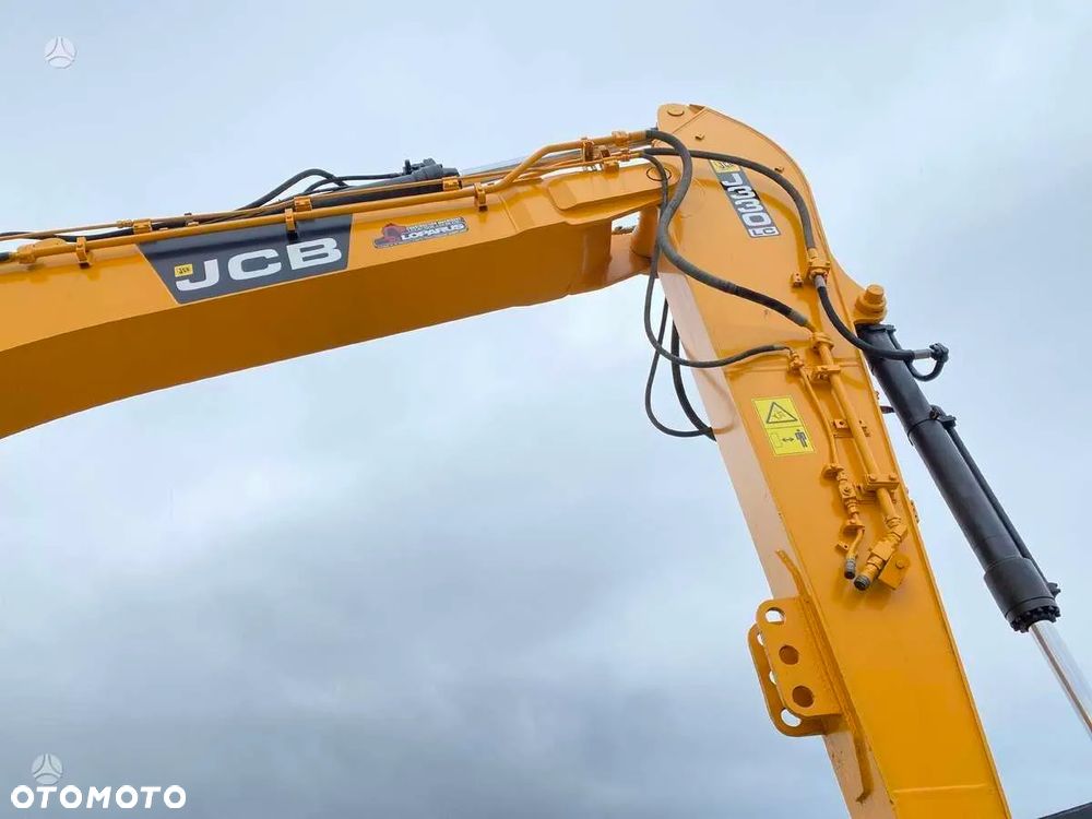 JCB JS 330 LC - 11