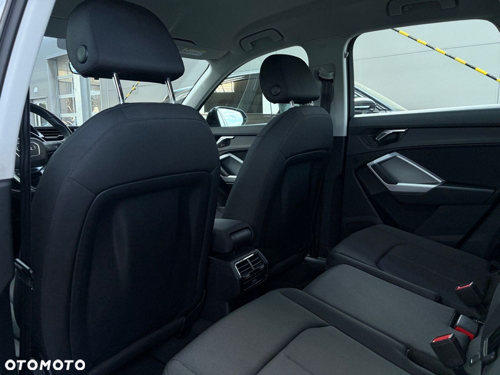 Audi Q3 - 24