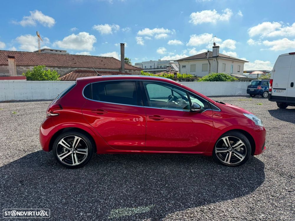 Peugeot 208 1.2 PureTech GT Line - 20