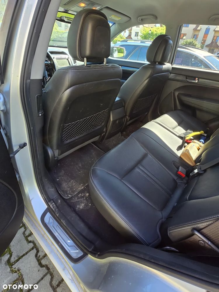 Kia Sorento - 10