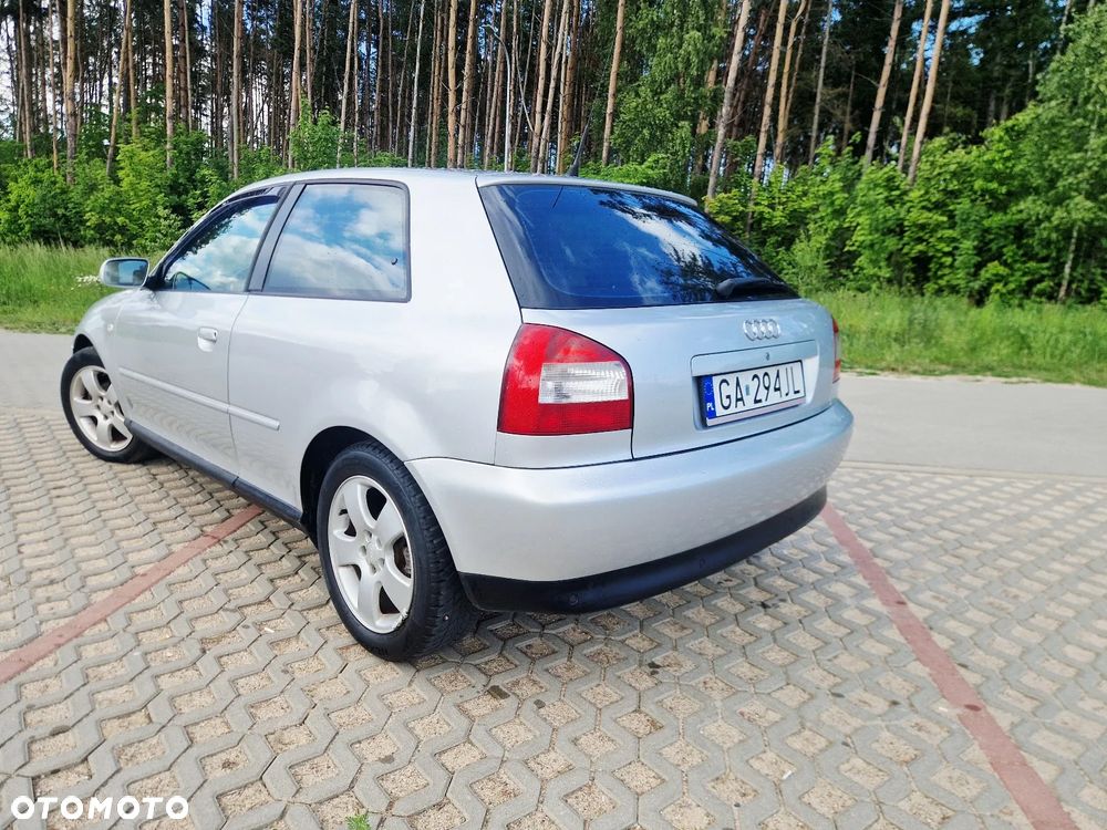 Audi A3 3-drzwiowe 1.6 S Line Sportpaket plus - 1