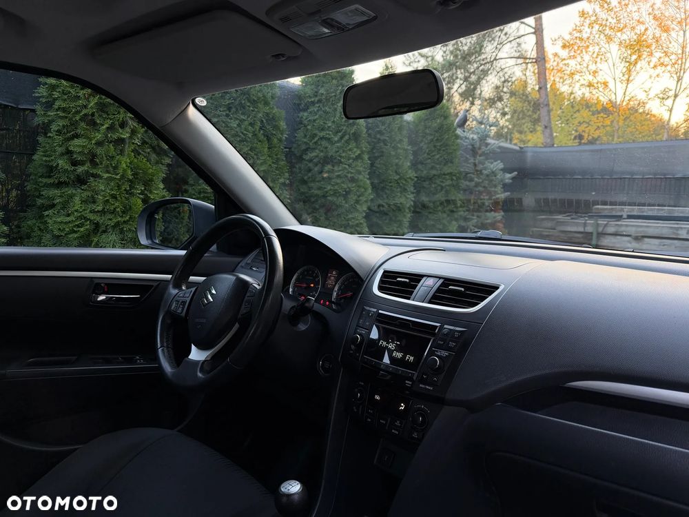Suzuki Swift 1.2 Premium - 24
