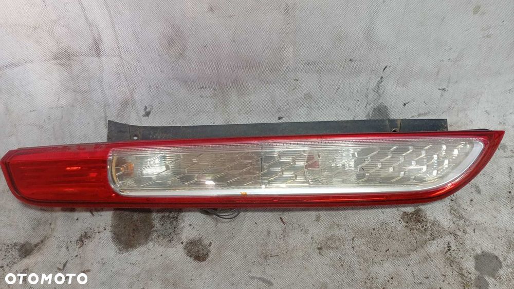 Lampa lewy tył Ford FOCUS MK2 8M51-13405 - 1