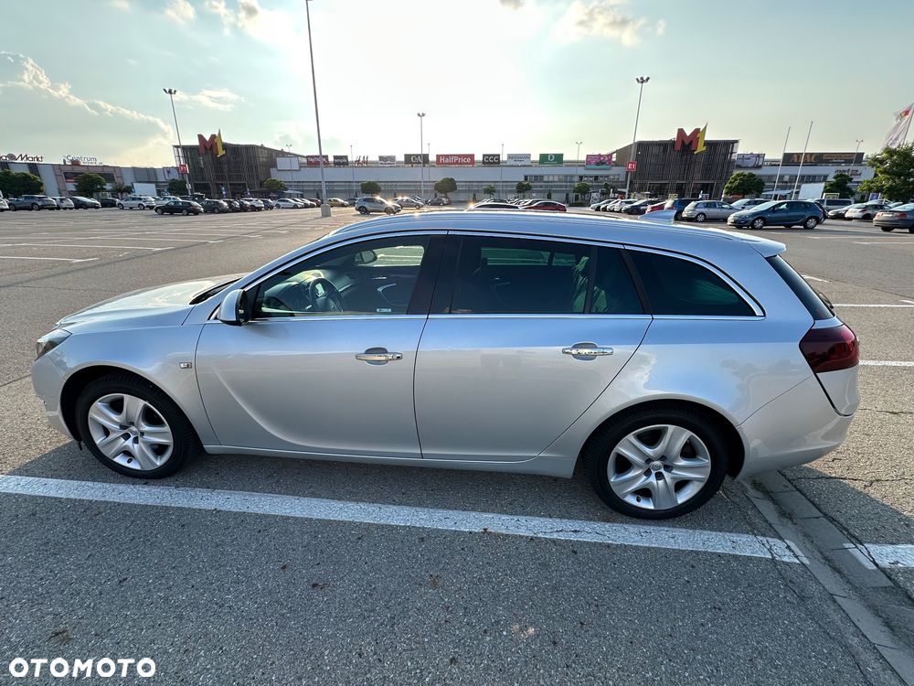Opel Insignia 1.6 SIDI Turbo ecoFLEX Start/Stop Sport - 2