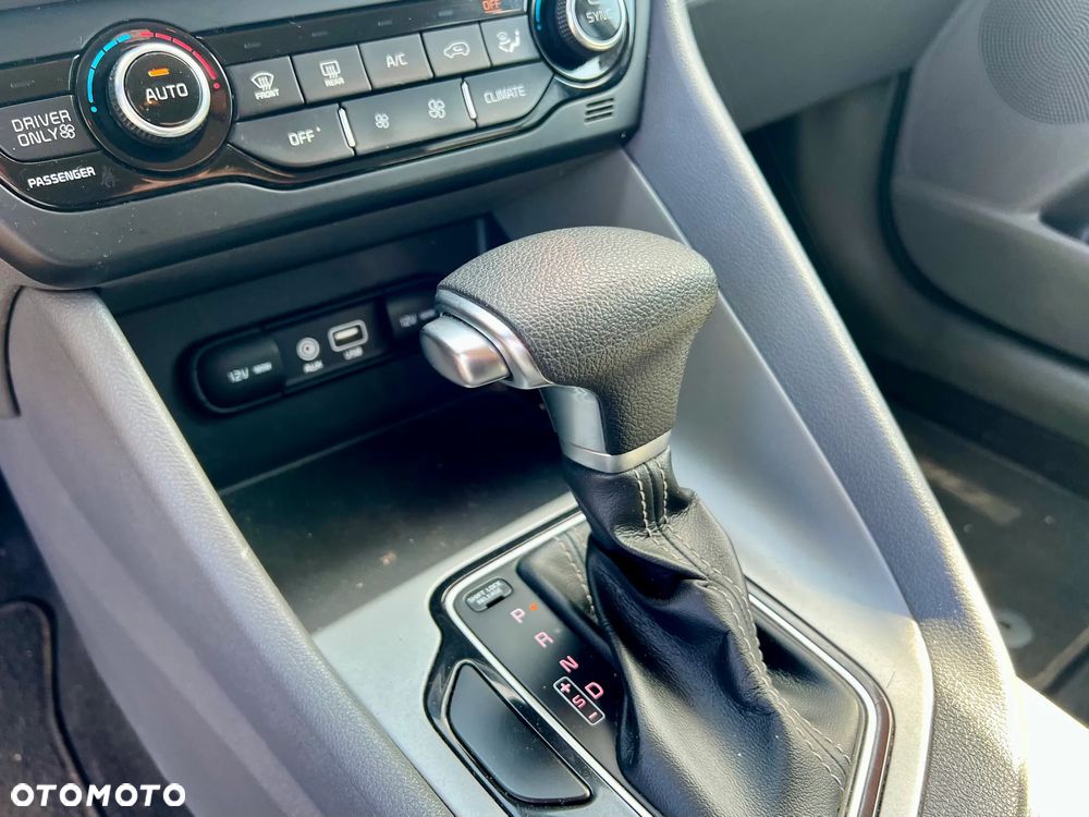 Kia Niro 1.6 GDI HEV 2WD OPF Spirit - 13