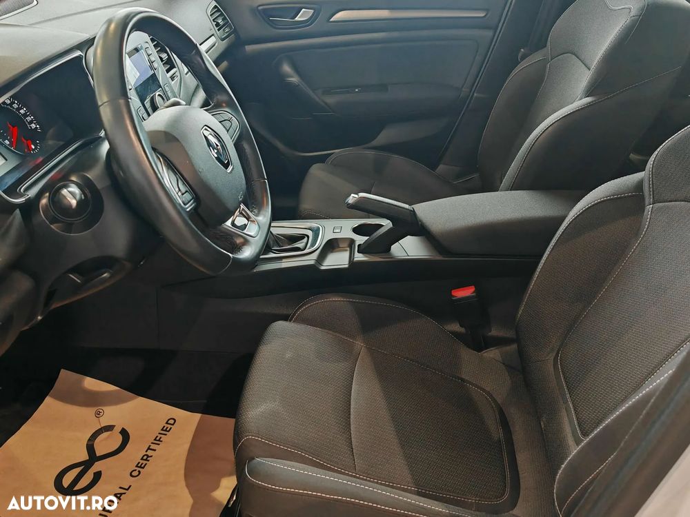 Renault Megane TCE 140 EDC Techno - 8