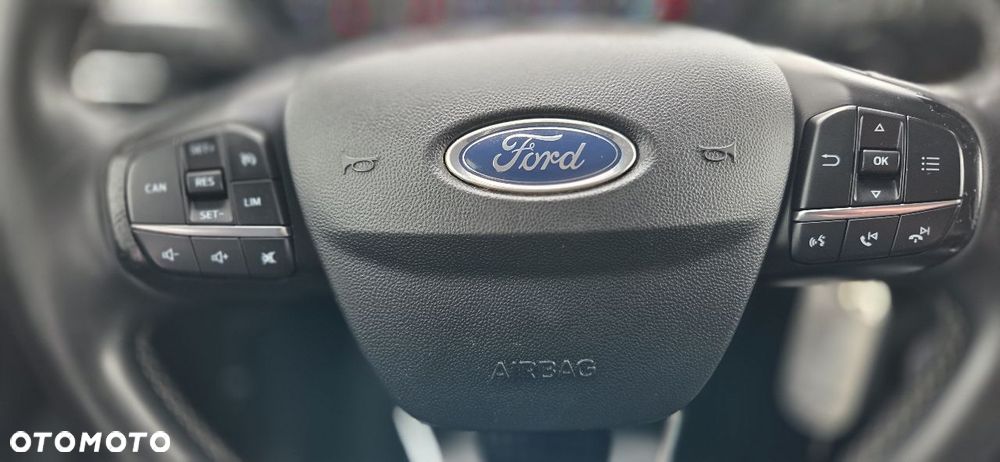 Ford Fiesta 1.1 S&S TITANIUM - 29