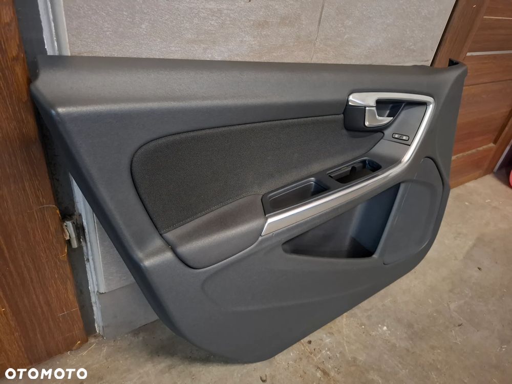 Boczek Drzwi lewy przód Volvo S60 II 2011 - 3