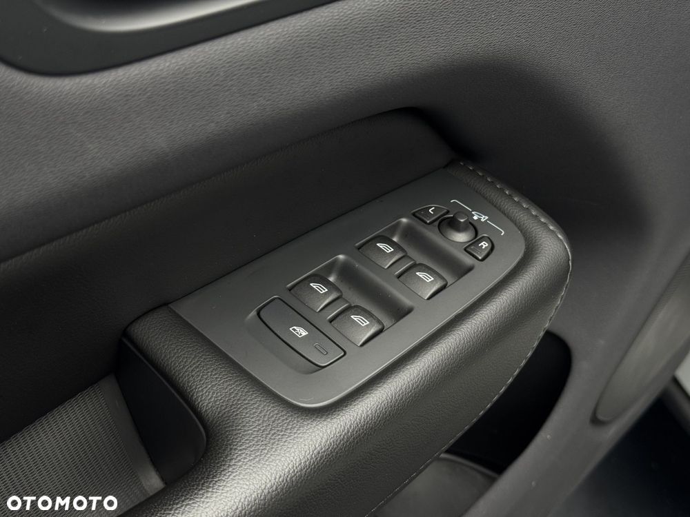 Volvo XC 60 B4 B Core - 23