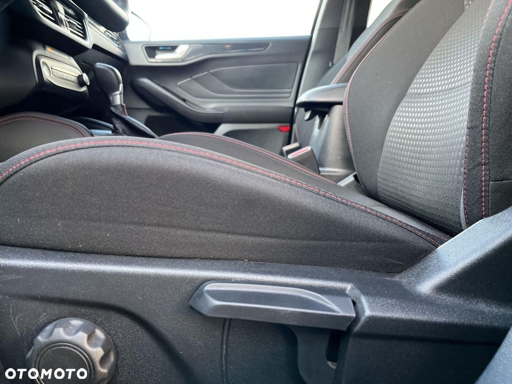 Ford Focus - 12