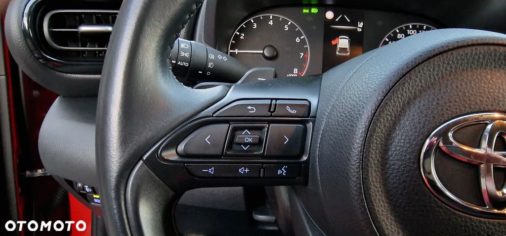 Toyota Yaris 1.5 Comfort CVT - 12