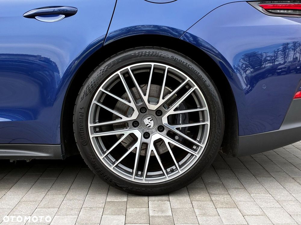 Porsche Panamera - 12