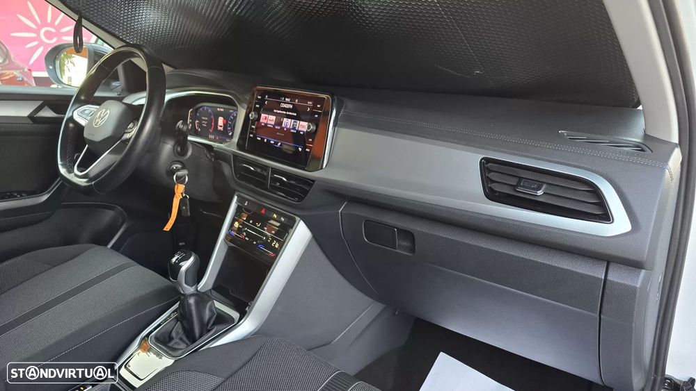 VW T-Roc 1.0 TSI Life - 16