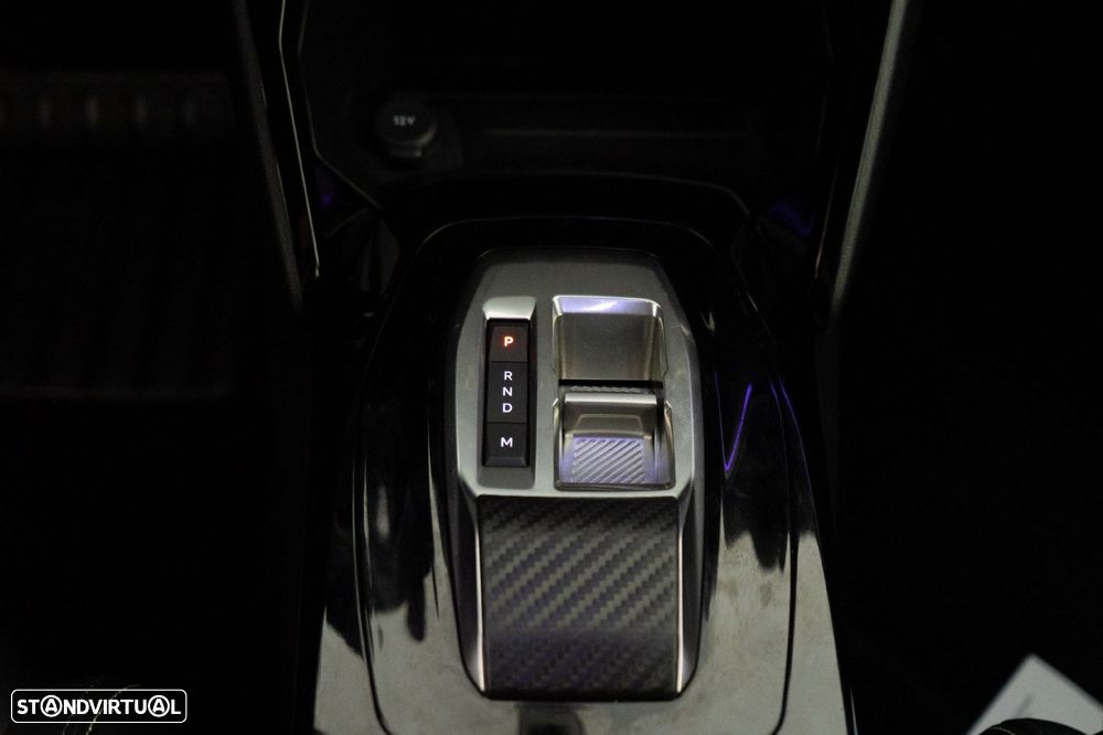 Peugeot 2008 1.2 PureTech GT EAT8 - 27