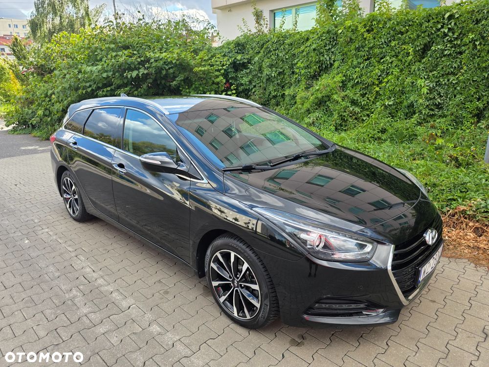 Hyundai i40 Kombi 1.7 CRDi DCT Style - 4