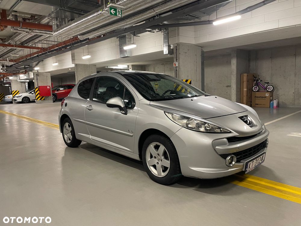 Peugeot 207 1.4 16V Trendy - 7