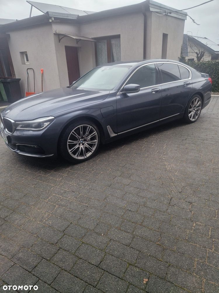 BMW Seria 7 - 2