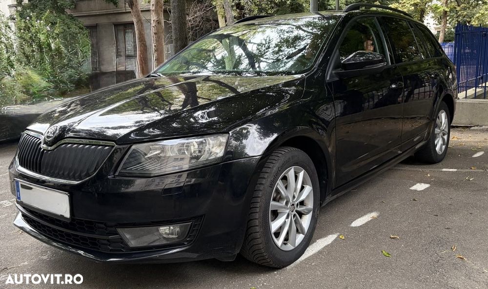 Skoda Octavia 1.6 TDI DSG Ambition - 2