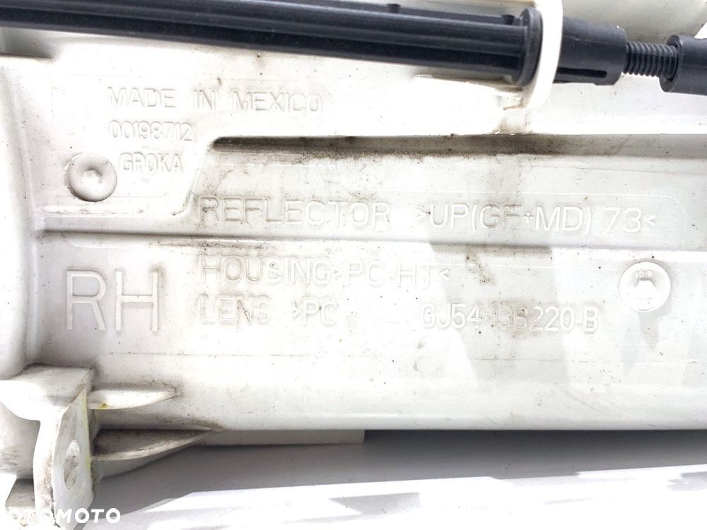 HALOGEN PRAWY PRZÓD  FORD USA ESCAPE III 2012 - 2019 2.0 Ecoboost 179 kW [242 KM] 2017 - 2019 - 6