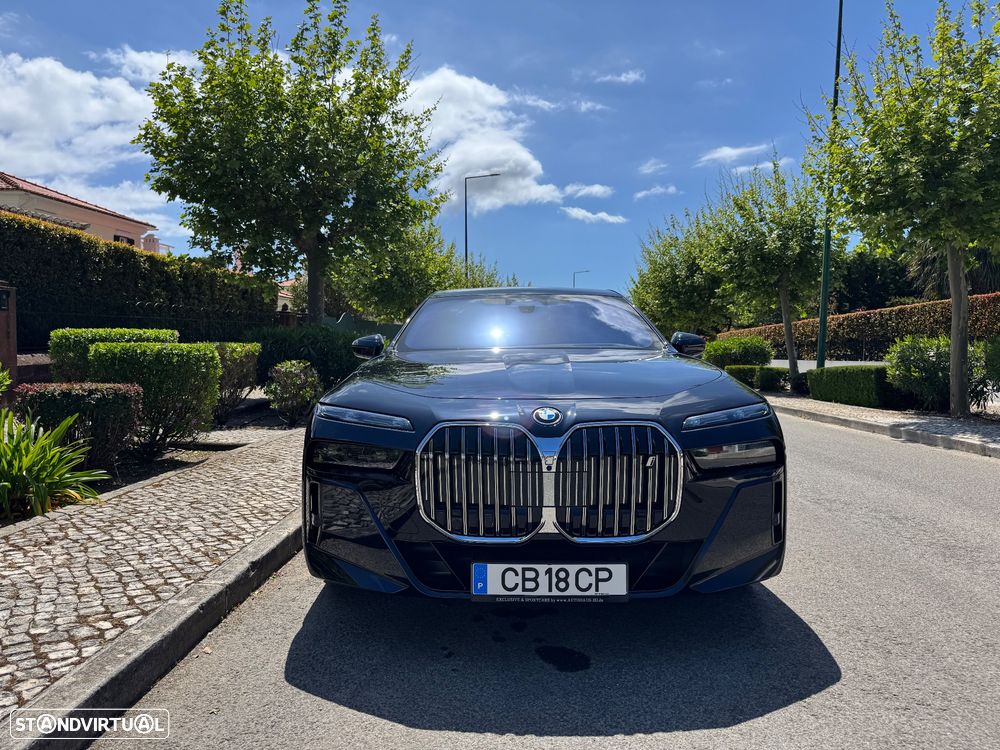 BMW i7 xDrive60 Pack Desportivo M Pro - 6