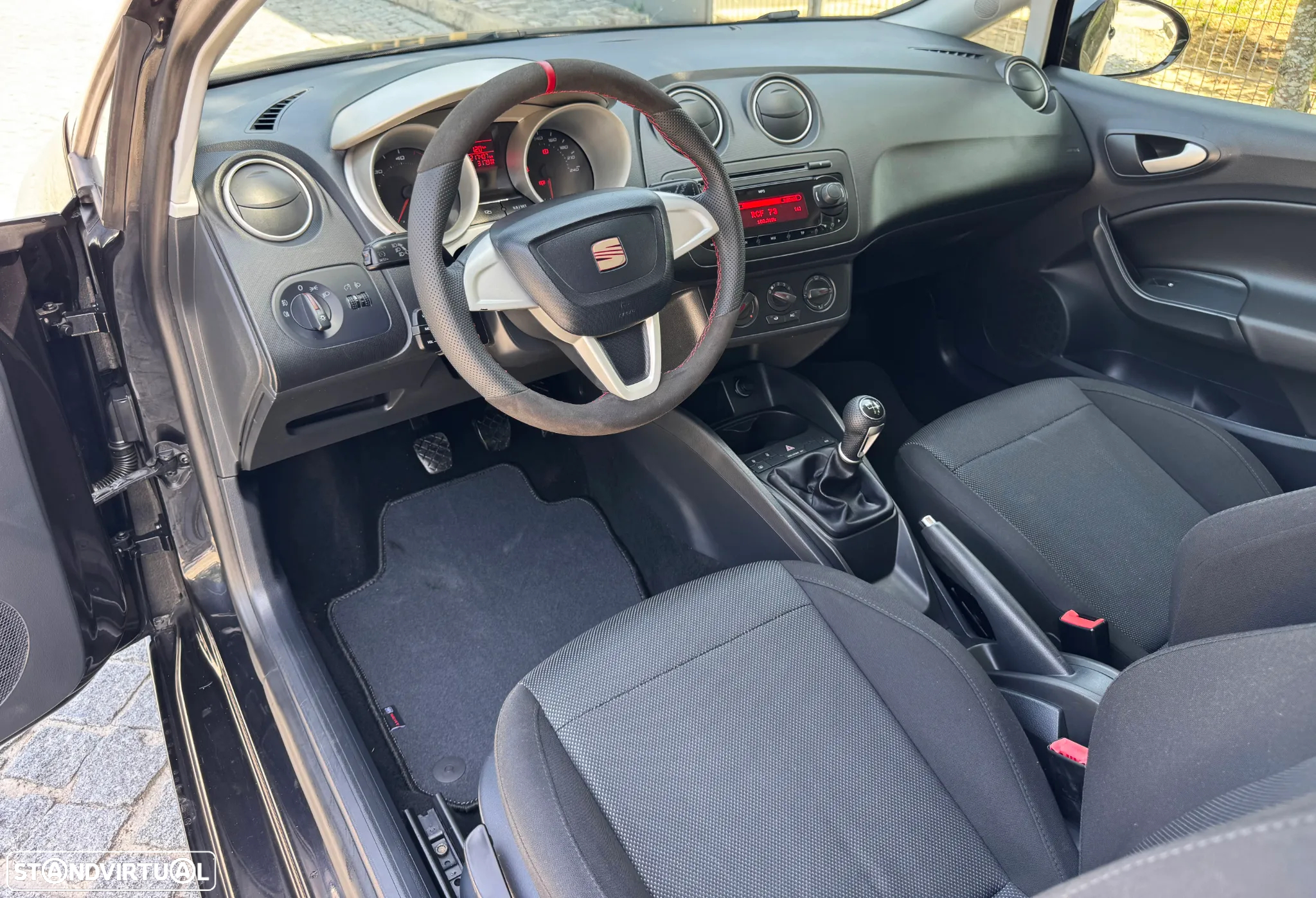 SEAT Ibiza SC 1.6 TDI CR Sport - 4